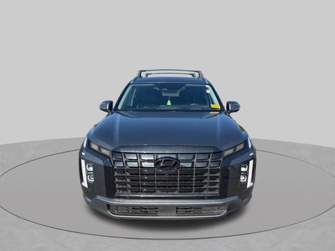Used 2023 Hyundai Palisade Limited FWD image 3