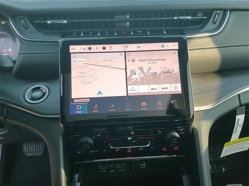 New 2025 Jeep Grand Cherokee Limited w/ MOPAR Finishing Package image 17