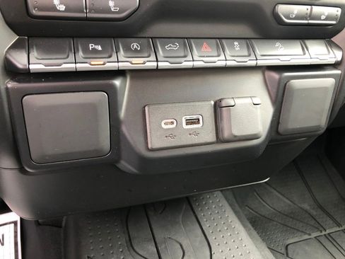 Used 2019 Chevrolet Silverado 1500 LT w/ All-Star Edition image 22