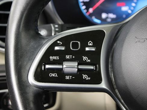 Used 2022 Mercedes-Benz GLC 300 4MATIC image 25