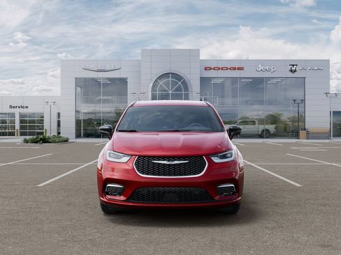 New 2026 Chrysler Pacifica Select AWD/4WD image 7
