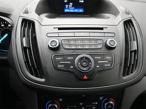 Used 2017 Ford Escape SE image 30