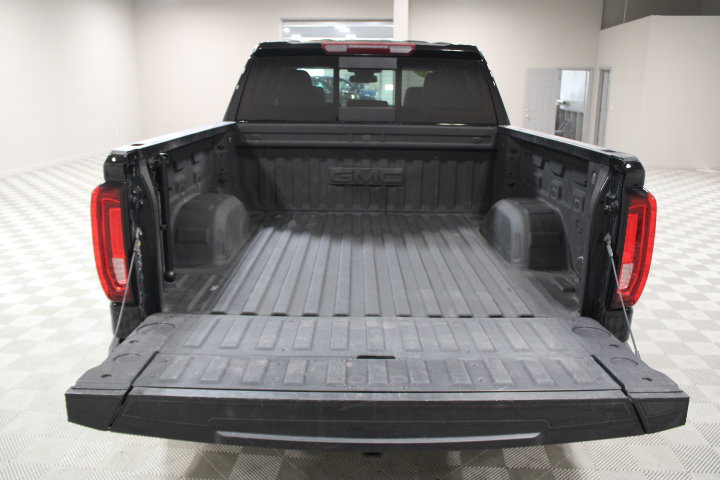 Used 2025 GMC Sierra 1500 SLT w/ SLT Premium Plus Package AWD/4WD image 14