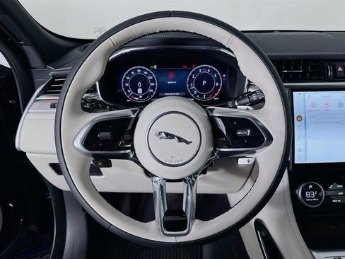 Used 2025 Jaguar F-PACE R-Dynamic S image 12