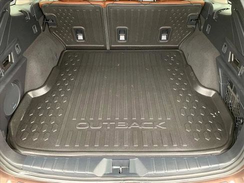 Used 2021 Subaru Outback Touring w/ Popular Package #2 image 6