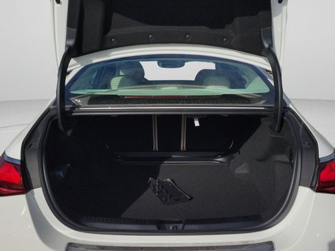 Used 2026 Mercedes-Benz E 350 Sedan image 4