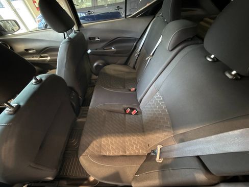 Used 2024 Nissan Kicks SV image 12