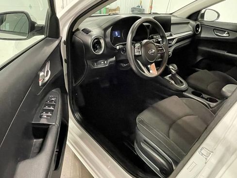 Used 2020 Kia Forte LXS image 16