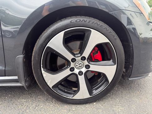 Used 2017 Volkswagen GTI S FWD image 9