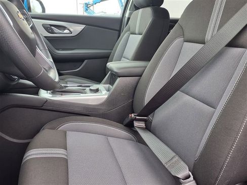 New 2026 Chevrolet Blazer LT image 3
