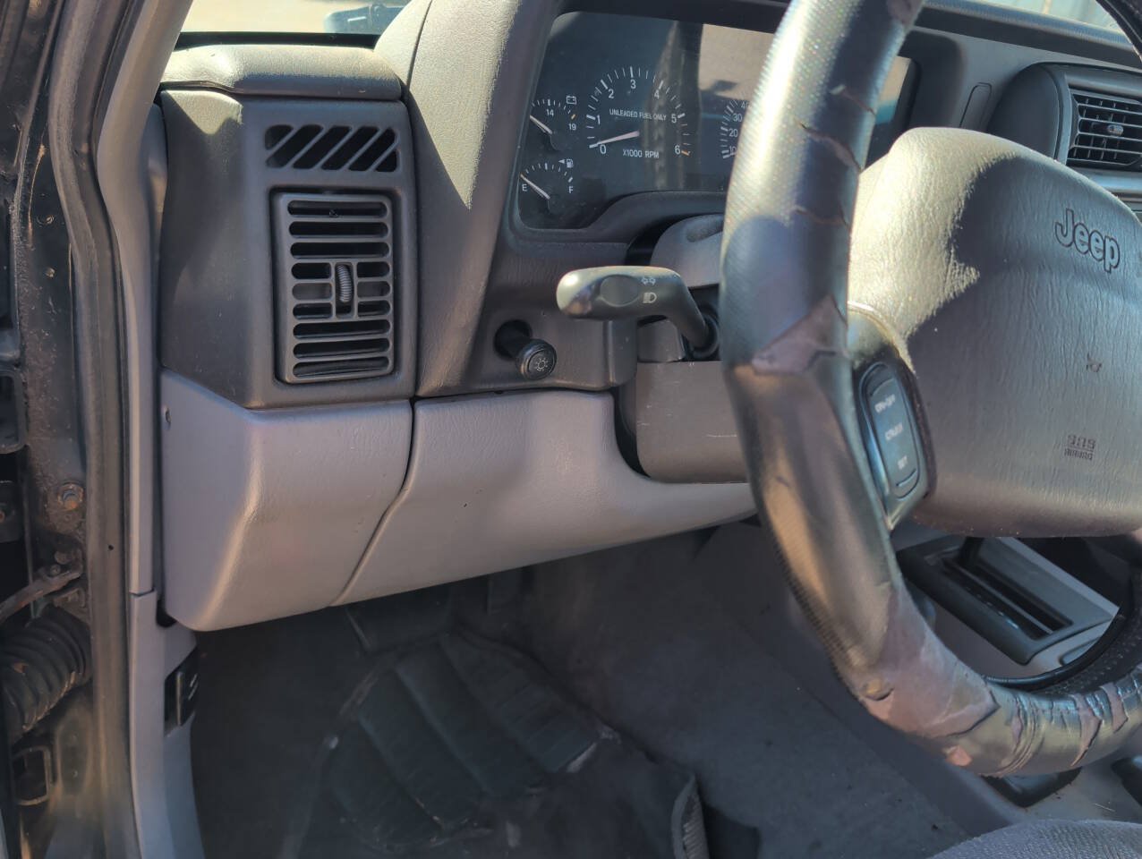 Used 1998 Jeep Cherokee Sport AWD/4WD image 34