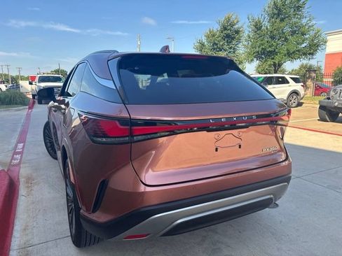 Used 2025 Lexus RX 350 Premium w/ Convenience Package AWD/4WD image 4