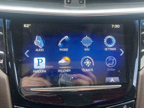 Used 2013 Cadillac XTS Premium FWD image 12
