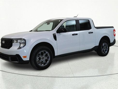 Used 2025 Ford Maverick XLT w/ XLT Luxury Package AWD/4WD image 3