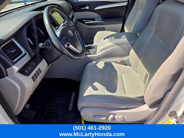 Used 2018 Toyota Highlander XLE FWD image 10