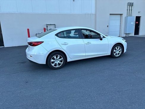 Used 2016 MAZDA MAZDA3 i Sport FWD image 7