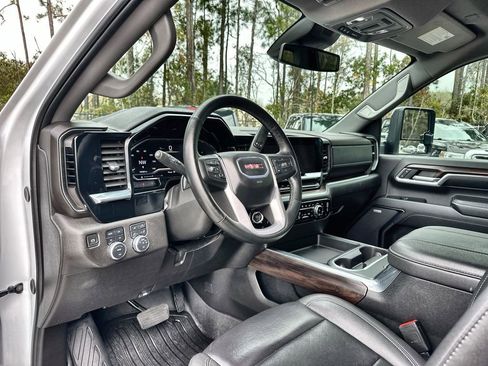 Certified 2024 GMC Sierra 3500 SLT w/ SLT Premium Package image 10