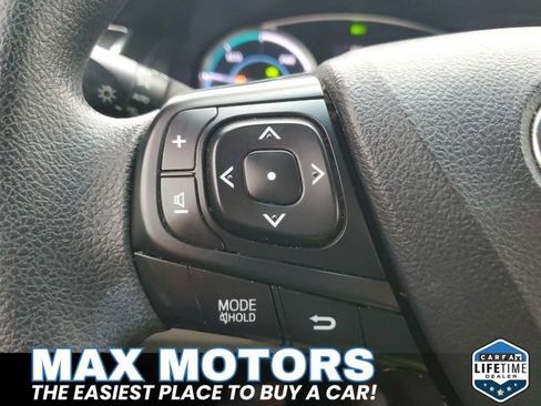 Used 2017 Toyota Camry LE image 21