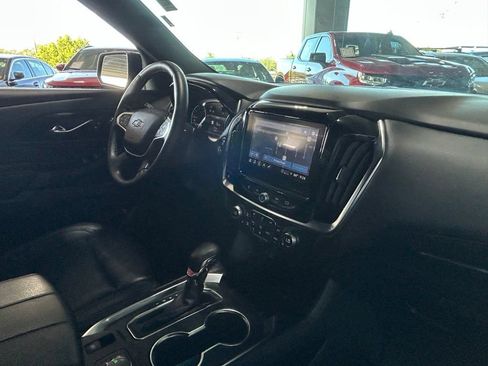 Used 2023 Chevrolet Traverse RS FWD image 60