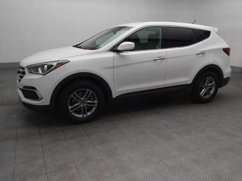 Used 2018 Hyundai Santa Fe Sport image 2