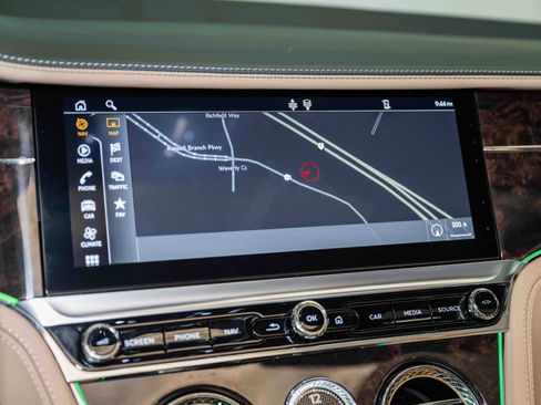 Used 2024 Bentley Continental GT V8 image 28