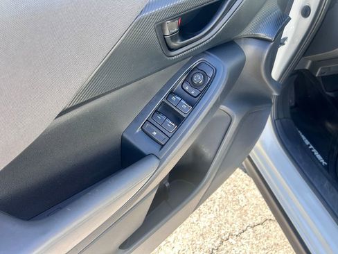New 2024 Subaru Crosstrek 2.0i AWD/4WD image 11