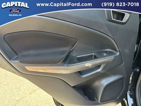 Used 2020 Ford EcoSport SE image 17