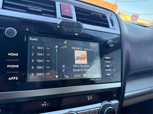 Used 2015 Subaru Legacy 2.5i Premium w/ Moonroof Package image 15