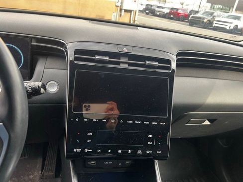 Used 2024 Hyundai Tucson SEL image 11