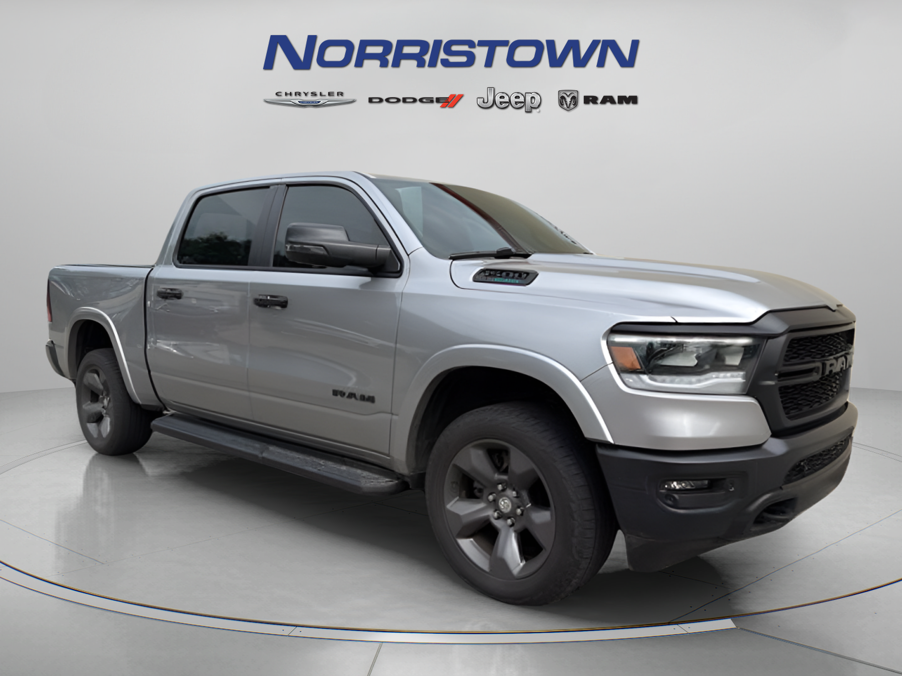 Used 2024 RAM 1500 Big Horn AWD/4WD image 1