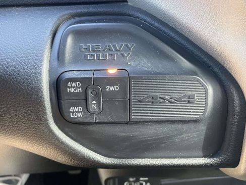 Used 2024 RAM 2500 Laramie w/ Safety Group AWD/4WD image 23