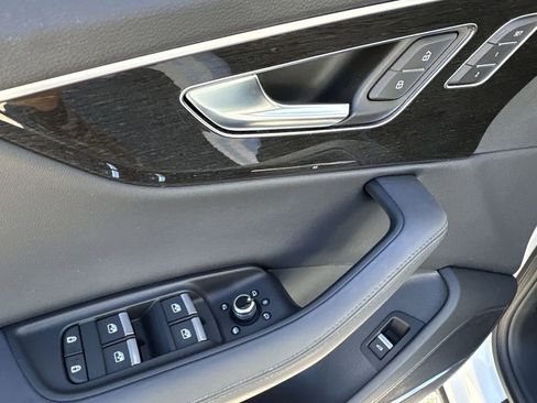 Used 2023 Audi Q7 3.0T Prestige image 25