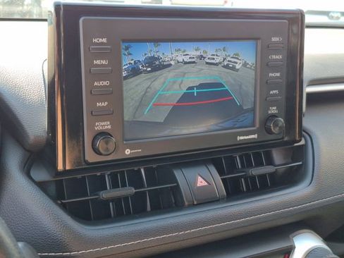 Used 2021 Toyota RAV4 XLE w/ Carpet Mat Package (TMS) AWD/4WD image 13