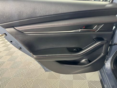 Used 2025 MAZDA MAZDA3 s image 23