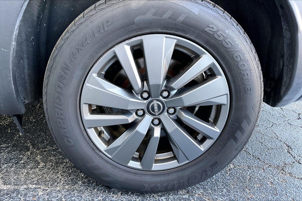 Used 2025 Nissan Pathfinder SV AWD/4WD image 31