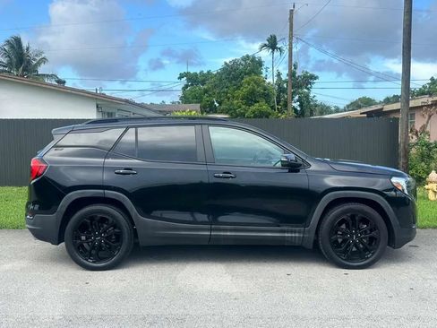 Used 2019 GMC Terrain SLT w/ Preferred Package FWD image 3