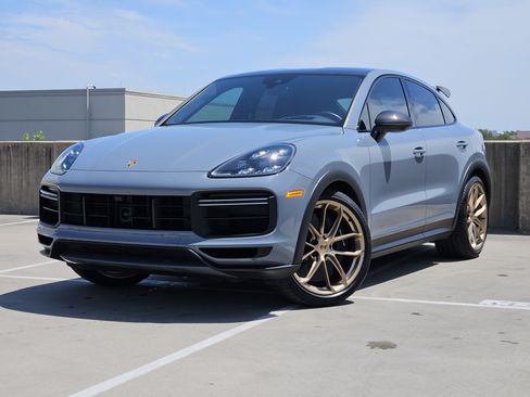 Used 2023 Porsche Cayenne Turbo GT AWD/4WD image 1