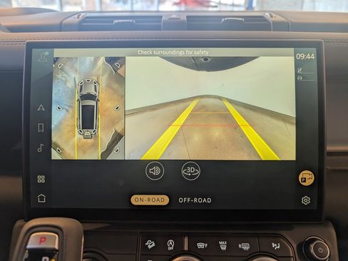 New 2026 Land Rover Defender 130 X-Dynamic SE image 21