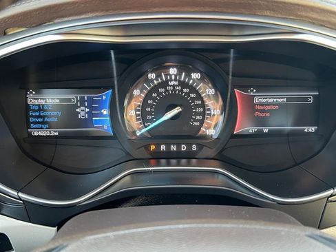 Used 2017 Ford Fusion Platinum image 18