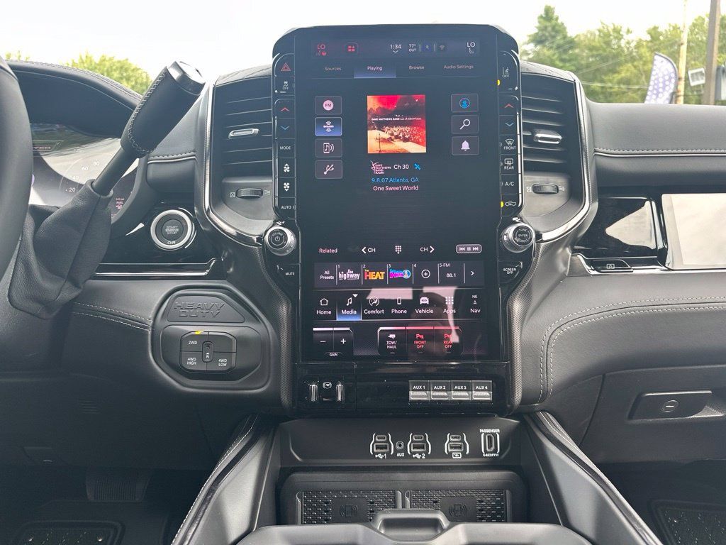 New 2027 RAM 2500 Limited AWD/4WD image 18