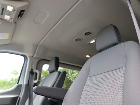 Used 2025 Ford Transit 350 XLT RWD image 22