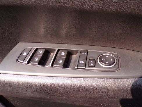 Used 2023 Kia Forte LXS w/ LXS Technology Package FWD image 25