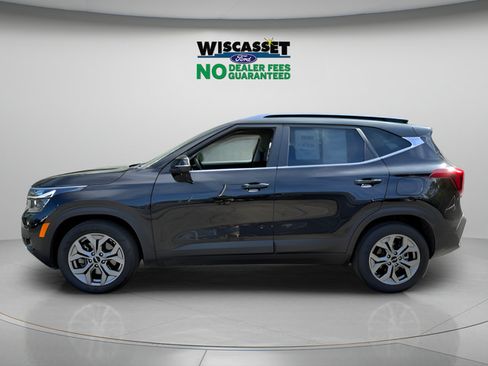 Used 2024 Kia Seltos S AWD/4WD image 2