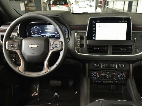 Used 2024 Chevrolet Suburban High Country AWD/4WD image 23