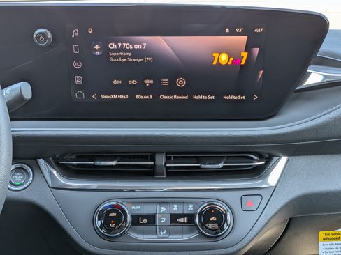 New 2026 Buick Envista Preferred FWD image 18
