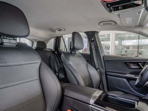 Certified 2025 Mercedes-Benz GLC 350e 4MATIC image 29