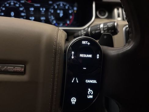 Used 2019 Land Rover Range Rover Supercharged AWD/4WD image 19