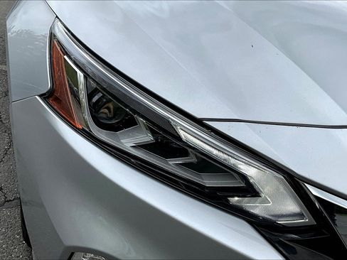 Used 2022 Nissan Altima 2.5 SV FWD image 22