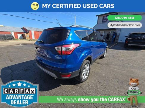 Used 2017 Ford Escape SE w/ Equipment Group 201A image 3