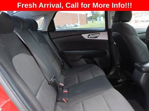 Used 2022 Kia Forte LXS w/ LXS Technology Package FWD image 11